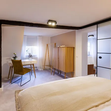 Bayreuthome - Romantisches Mit Whirlpool - 2 Schlafzimmer- Mobiles Klimageraet